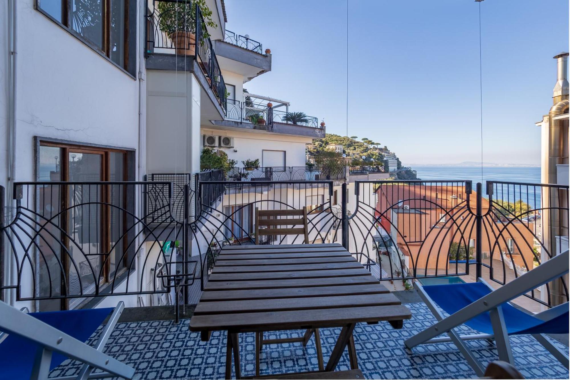 Capo Sereno - Large & Bright With Terrace Appartamento Sorrento